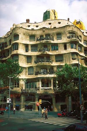 成田空港近くのビジネスホテル【東横INN成田空港本館】の魅力と詳細情報
