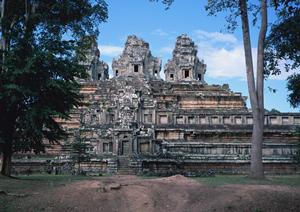三重県松阪市のランドマークホテル:東横INN伊勢松阪駅前の魅力と詳細ガイド